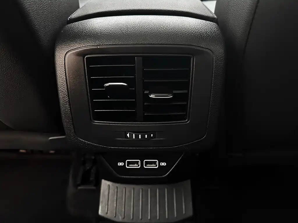 Volkswagen T-Roc 2022 — фото 16