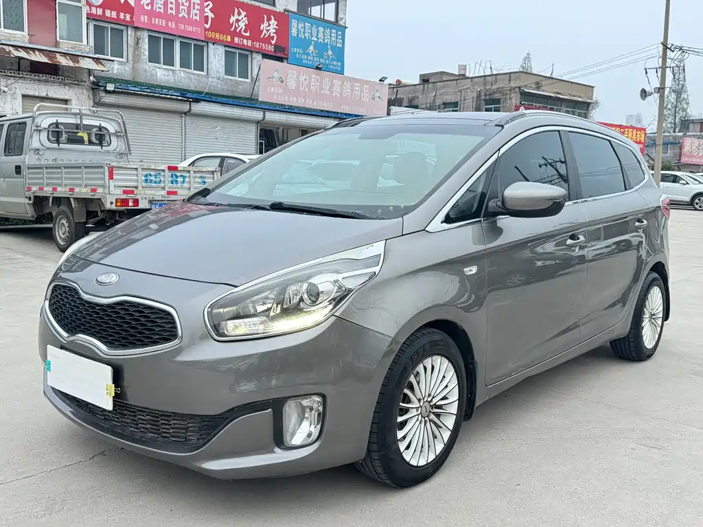 Kia Carens 2014 — фото 1