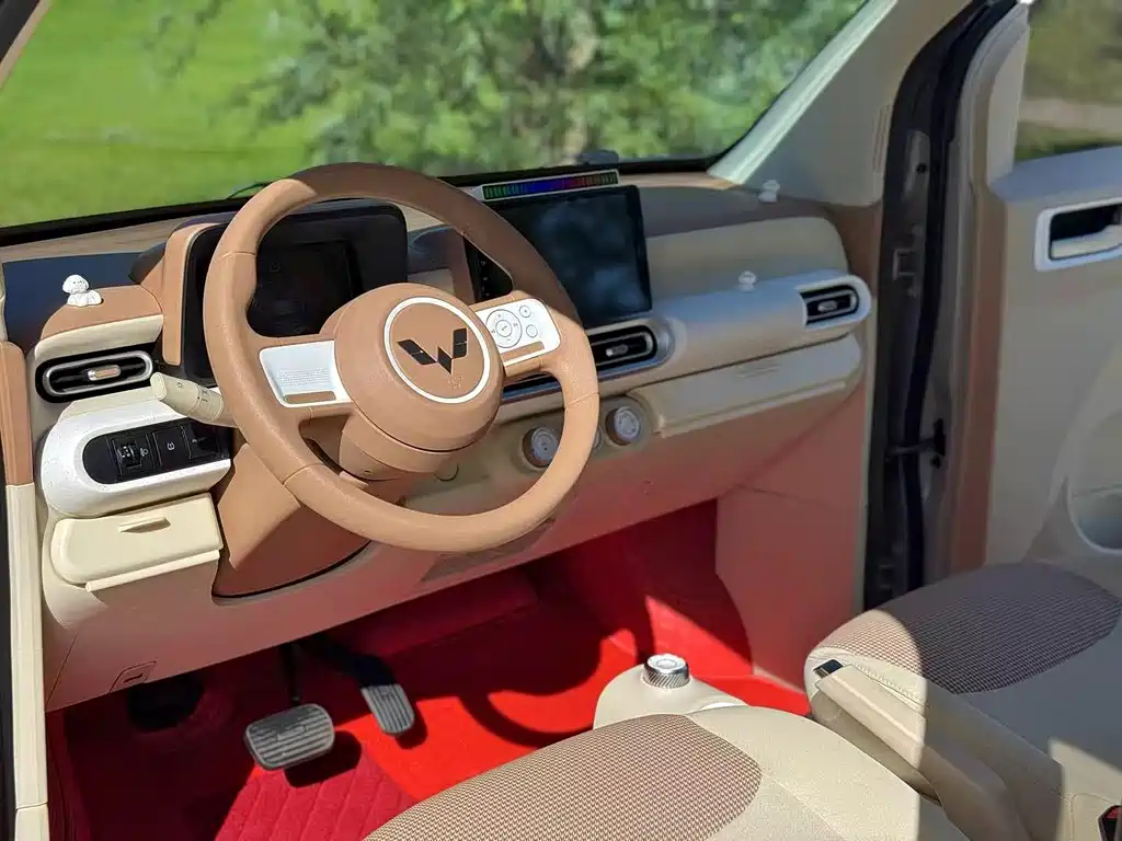 Wuling Hongguang MINIEV 2025