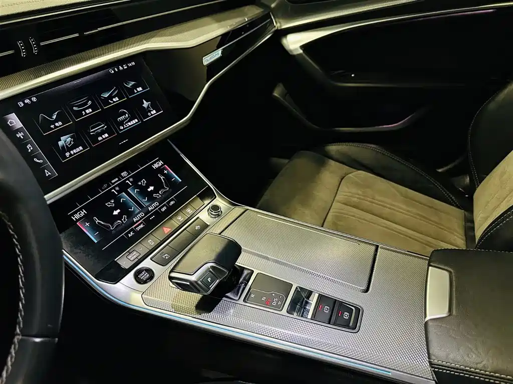 Audi A6L New Energy 2022 — фото 11