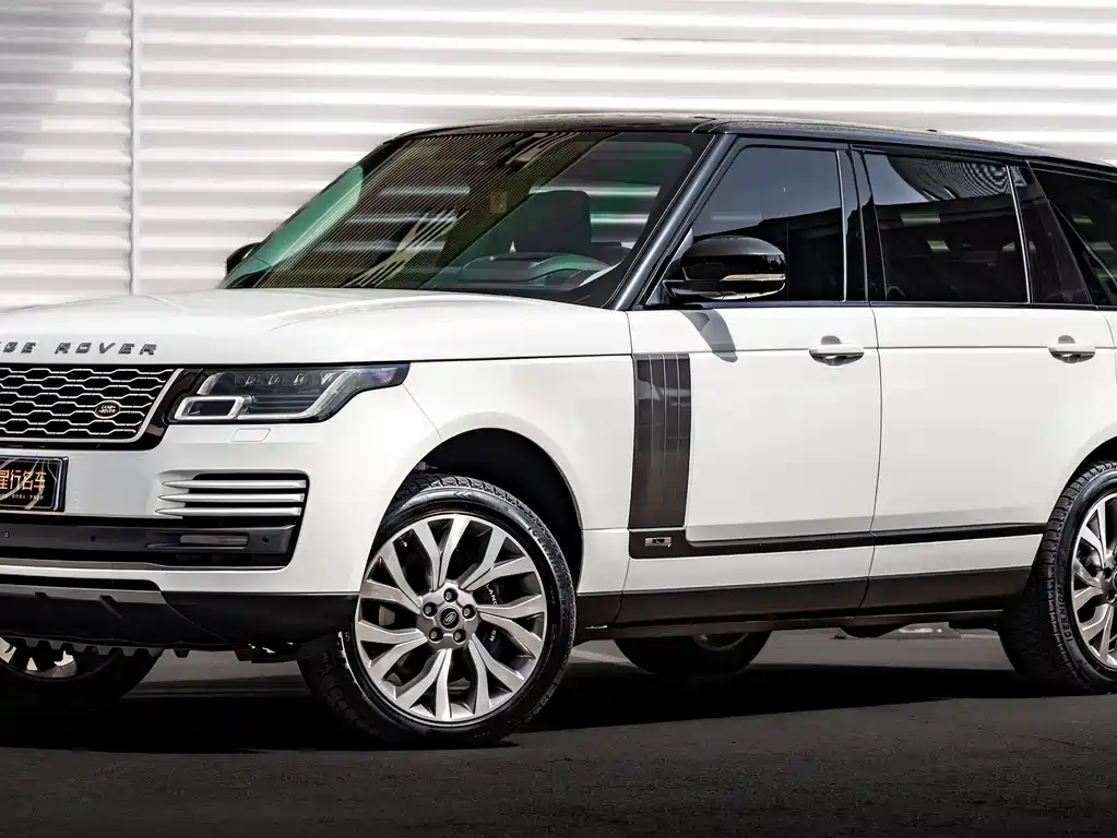Land Rover Range Rover 2021 — фото 1