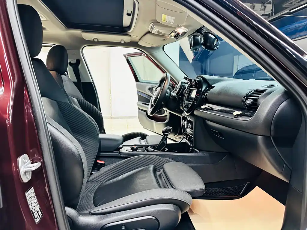 MINI Clubman 2017 — фото 23