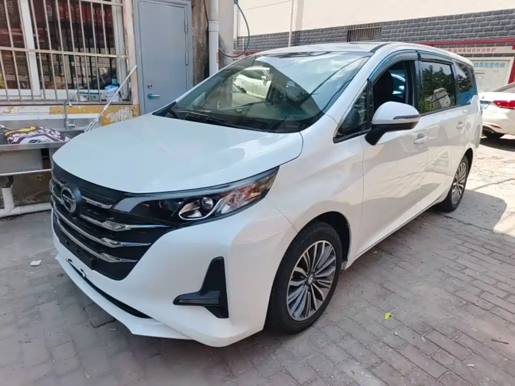 GAC Trumpchi M6 2020 — фото 1