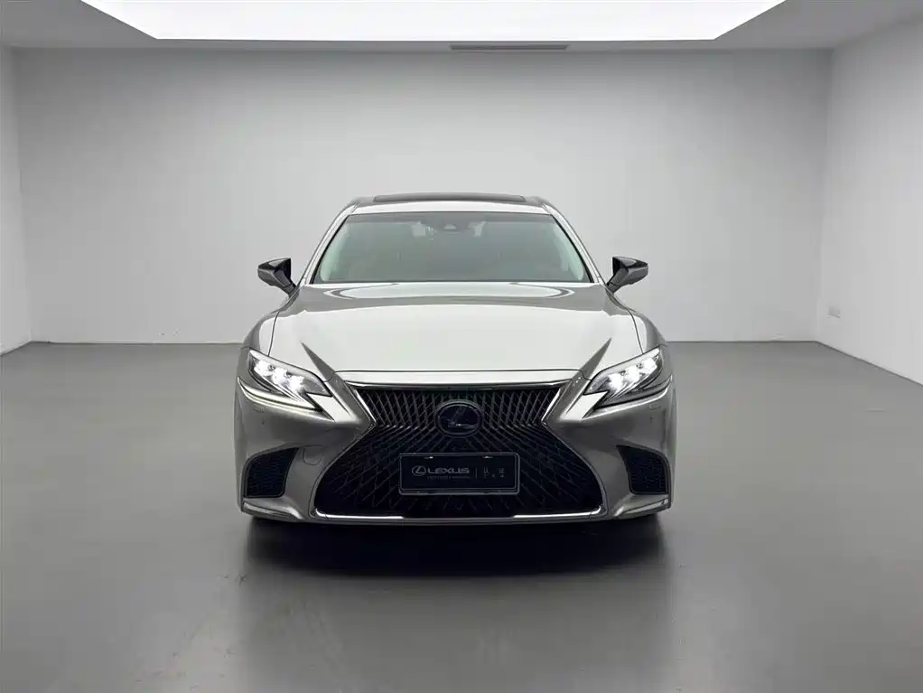 Lexus LS 2020 — фото 2