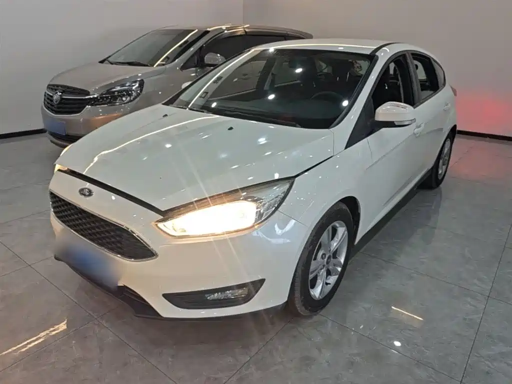 Ford Focus 2016 — фото 2