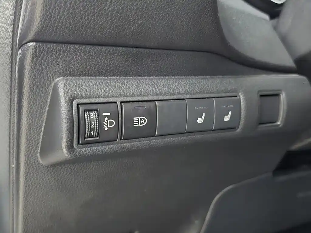 Toyota Corolla 2022 — фото 10