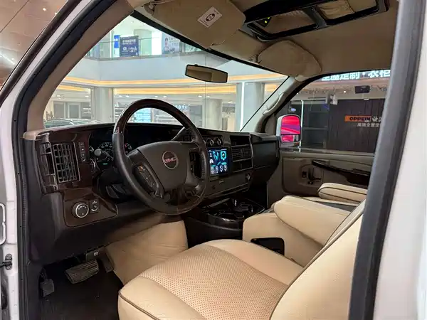 GMC SAVANA 2013