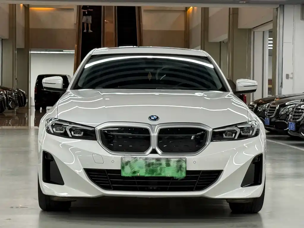 BMW i3 2024