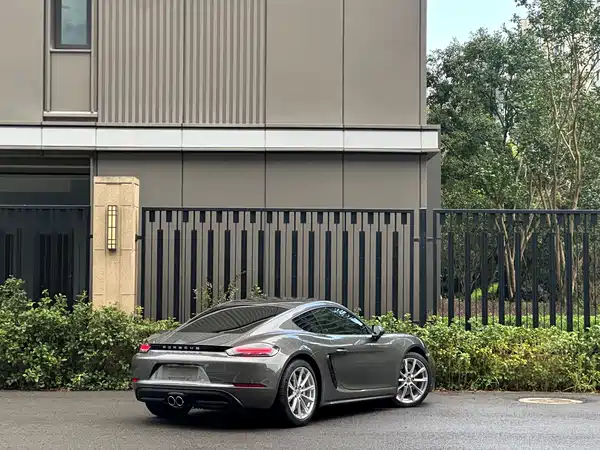 Porsche 718 2022