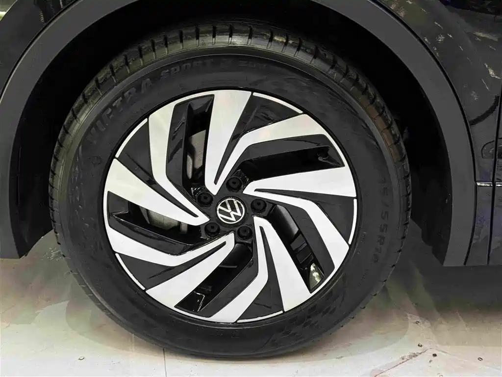 Volkswagen Tiguan L 2024 — фото 10