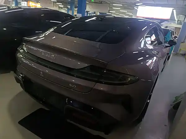 Xiaomi SU7 2025