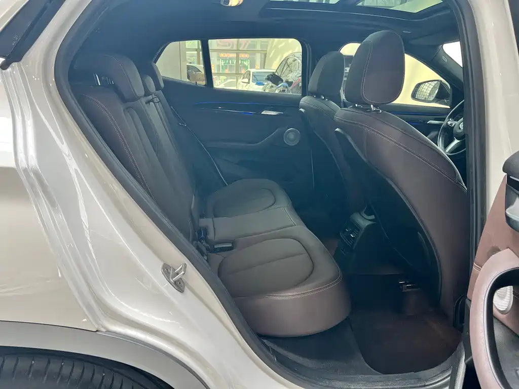 BMW X2 2021 — фото 12