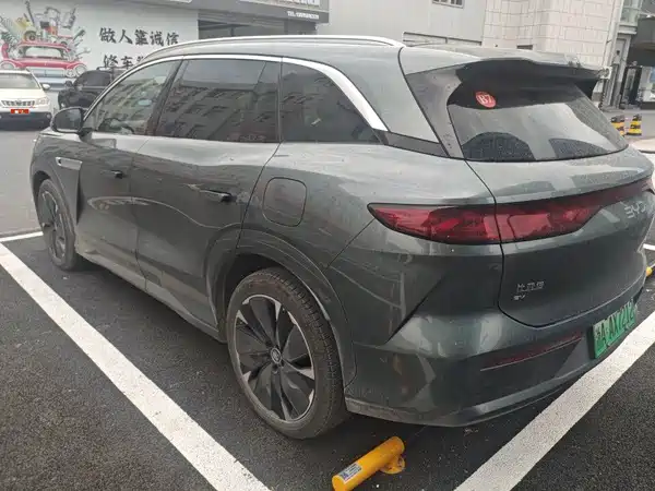 BYD Tang L 2025