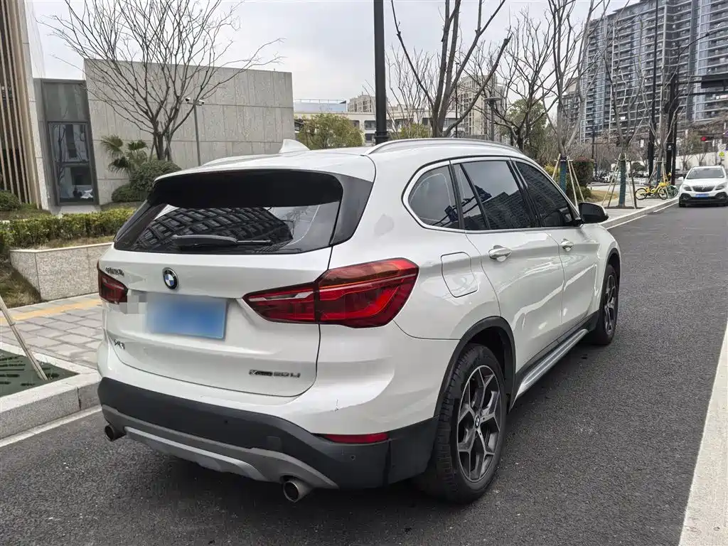 BMW X1 2019 — фото 8