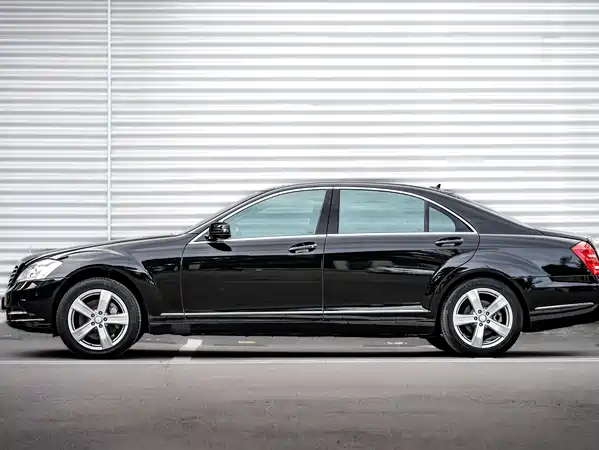 Mercedes-Benz S-Class 2010