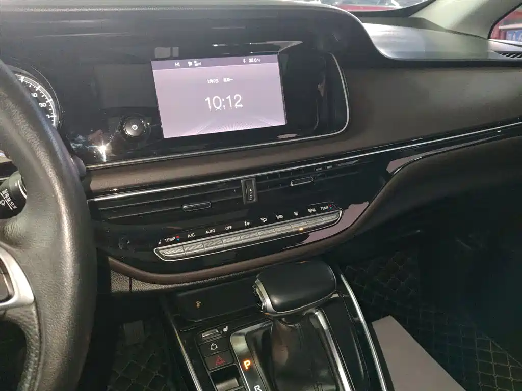 GAC Motor Trumpchi M6 2020 — фото 13