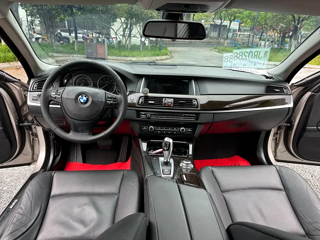 BMW 5 Series 2013 — фото 14
