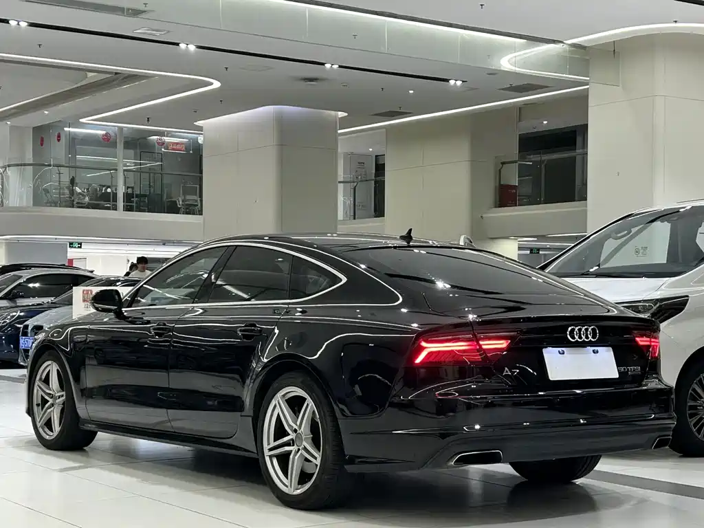 Audi A7 2018 — фото 12
