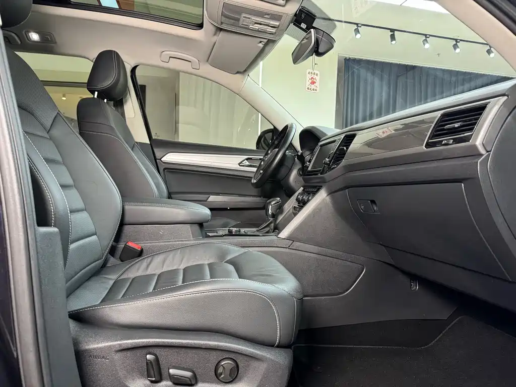 Volkswagen Teramont 2018 — фото 32