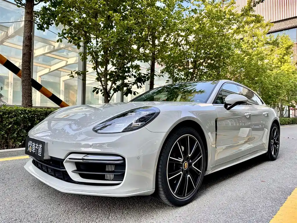 Porsche Panamera 2022 — фото 1
