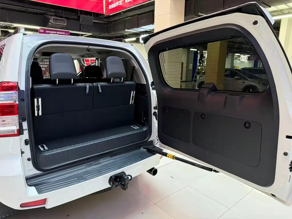 Toyota Prado 2017 — фото 17