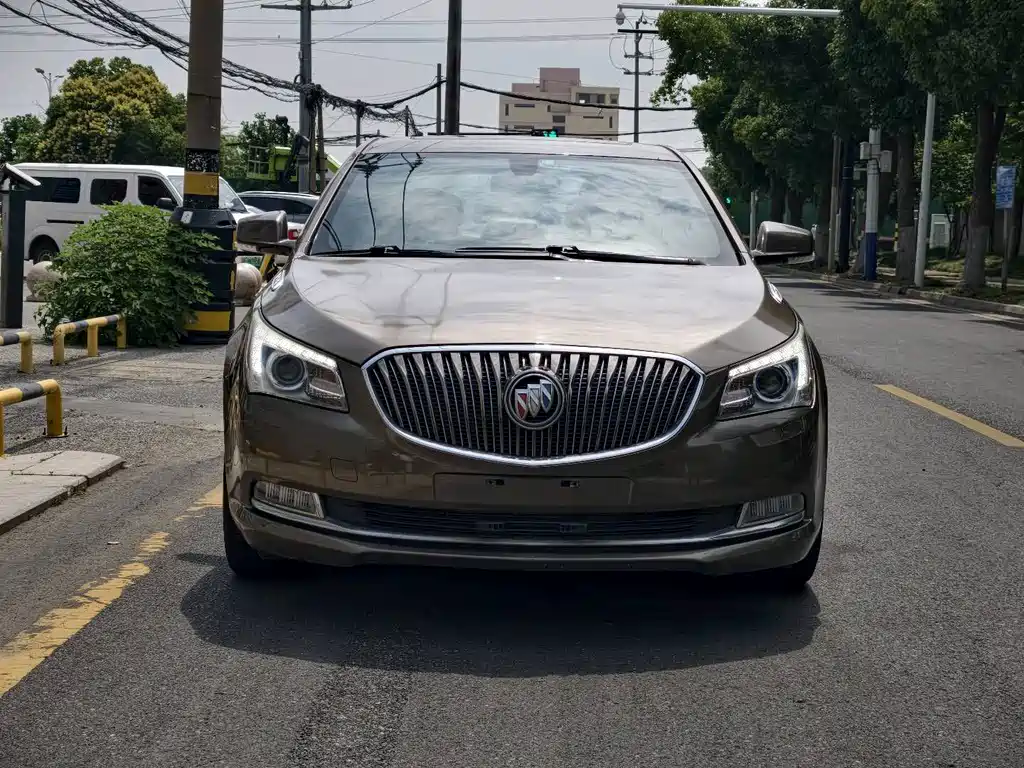 Buick LaCrosse 2015 — фото 2
