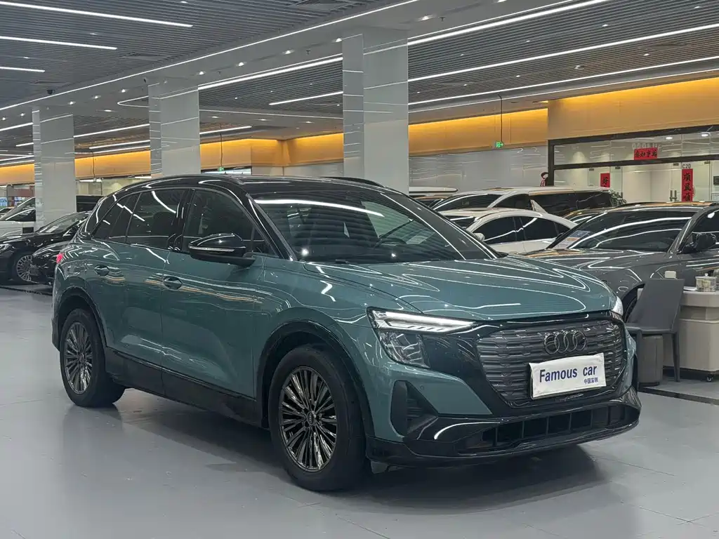 Audi Q5 E-Tron 2024 — фото 3
