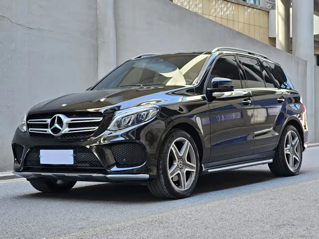 Mercedes-Benz GLE 2016 — фото 1