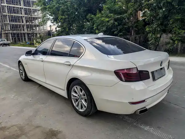 BMW 5 Series 2012