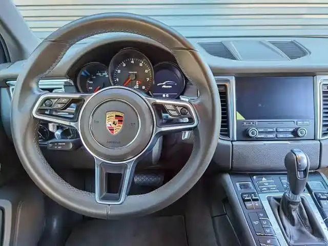 Porsche Macan 2018 — фото 3