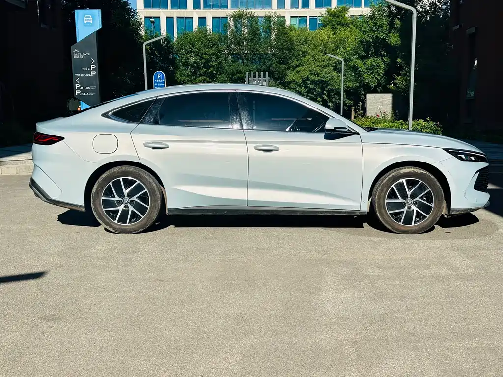 BYD Qin L 2024 — фото 4