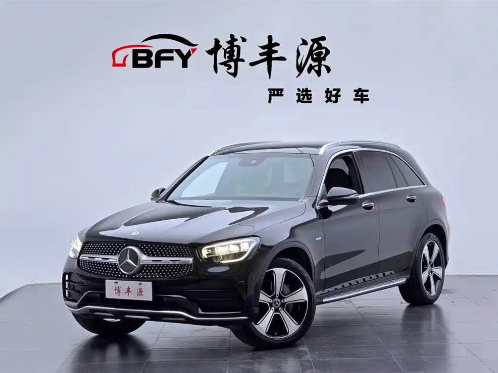 Mercedes-Benz GLC 2022 — фото 1