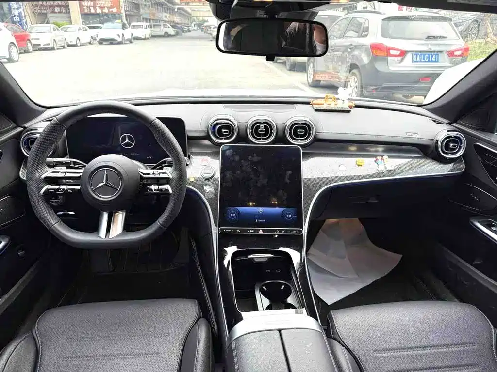 Mercedes-Benz C-Class 2023 — фото 6