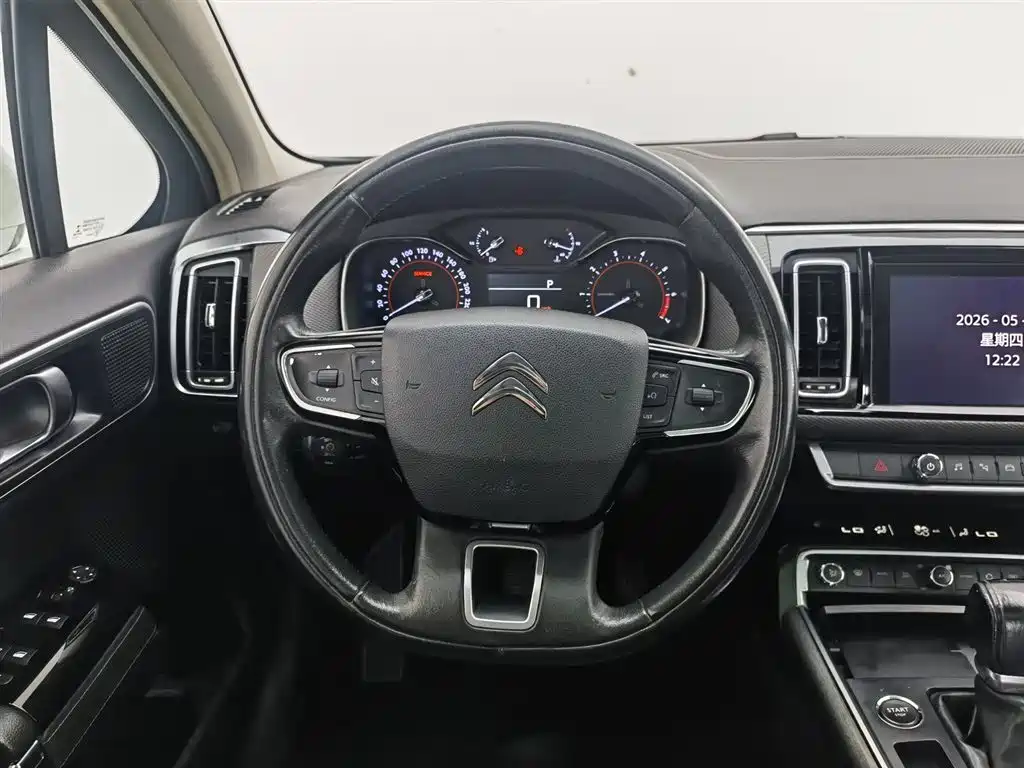 Citroen C6 2018 — фото 11