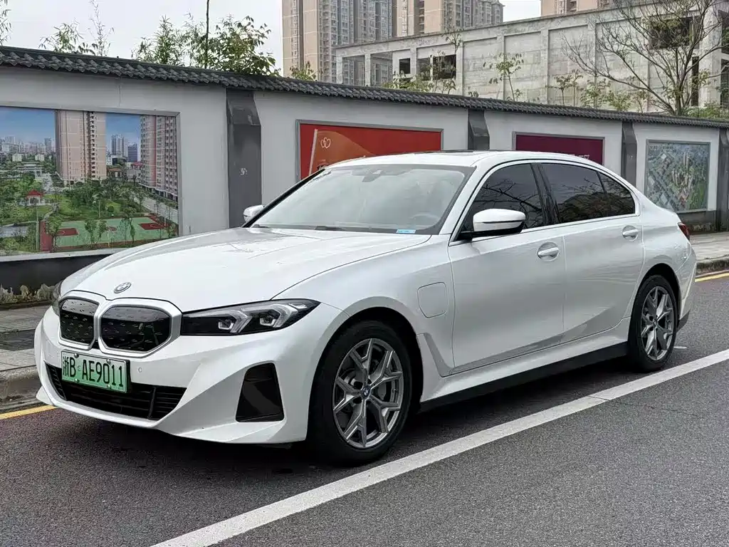 BMW i3 2023 — фото 1