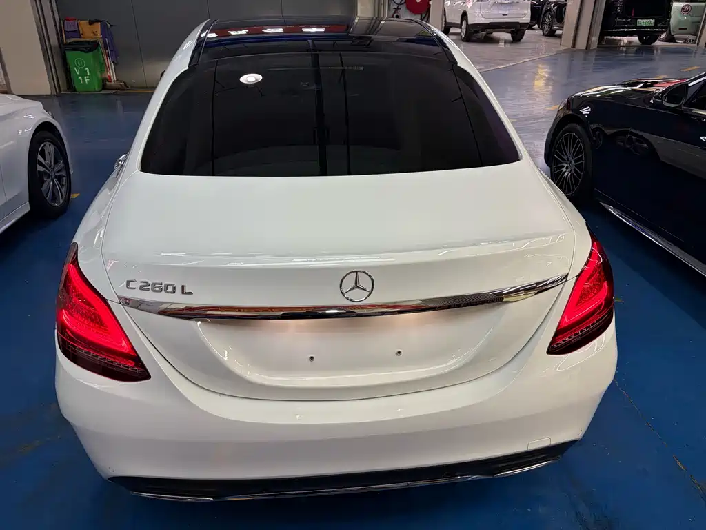 Mercedes-Benz C-Class 2019 — фото 9