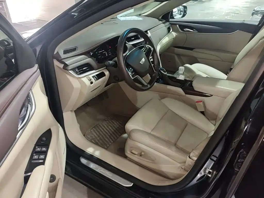 Cadillac XTS 2016 — фото 16