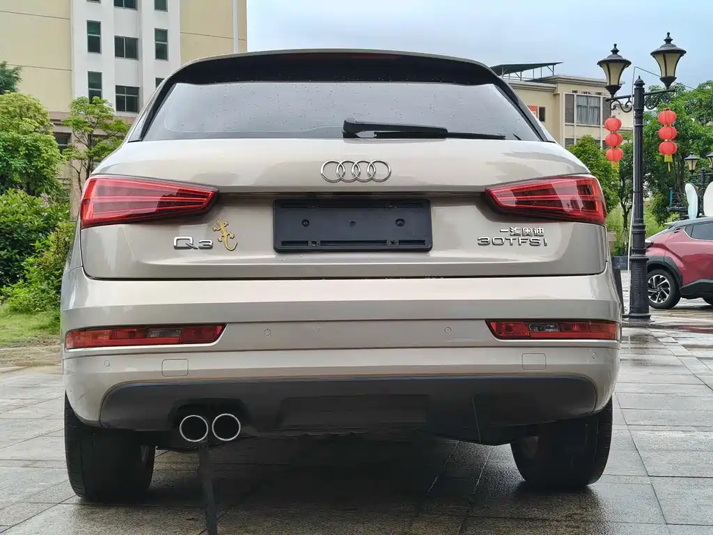 Audi Q3 2018 — фото 11