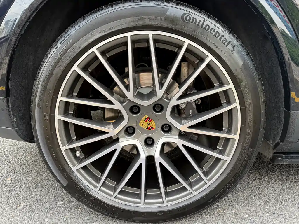 Porsche Cayenne 2021 — фото 6