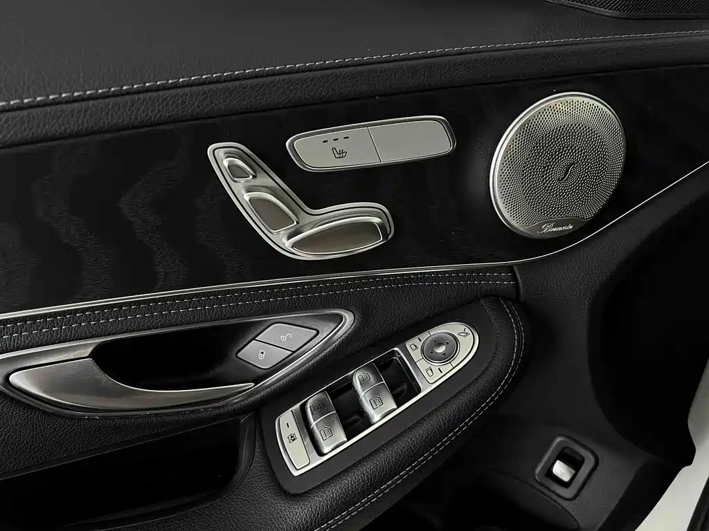 Mercedes-Benz C-Class 2019 — фото 22