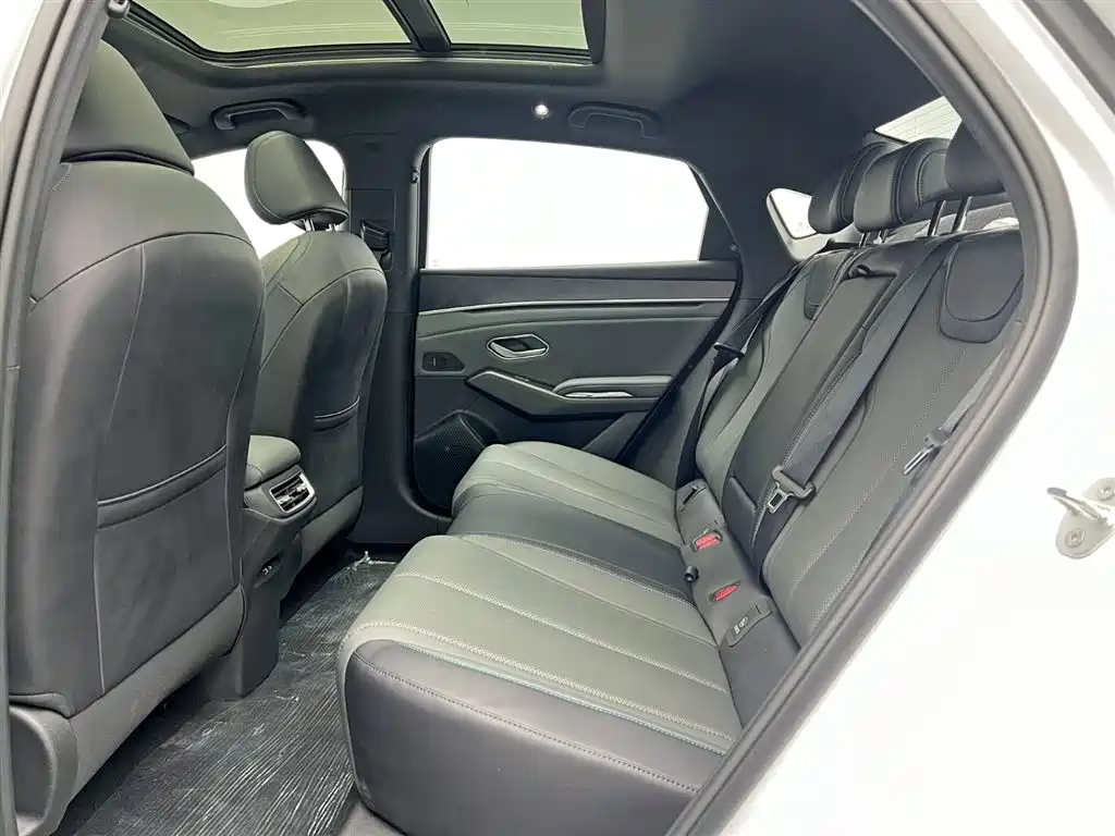 BYD Qin L 2026 — фото 15