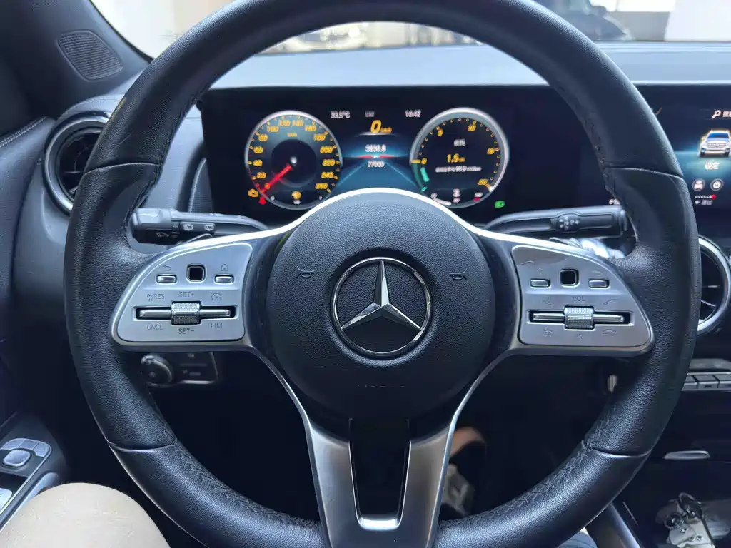 Mercedes-Benz GLB 2021 — фото 14