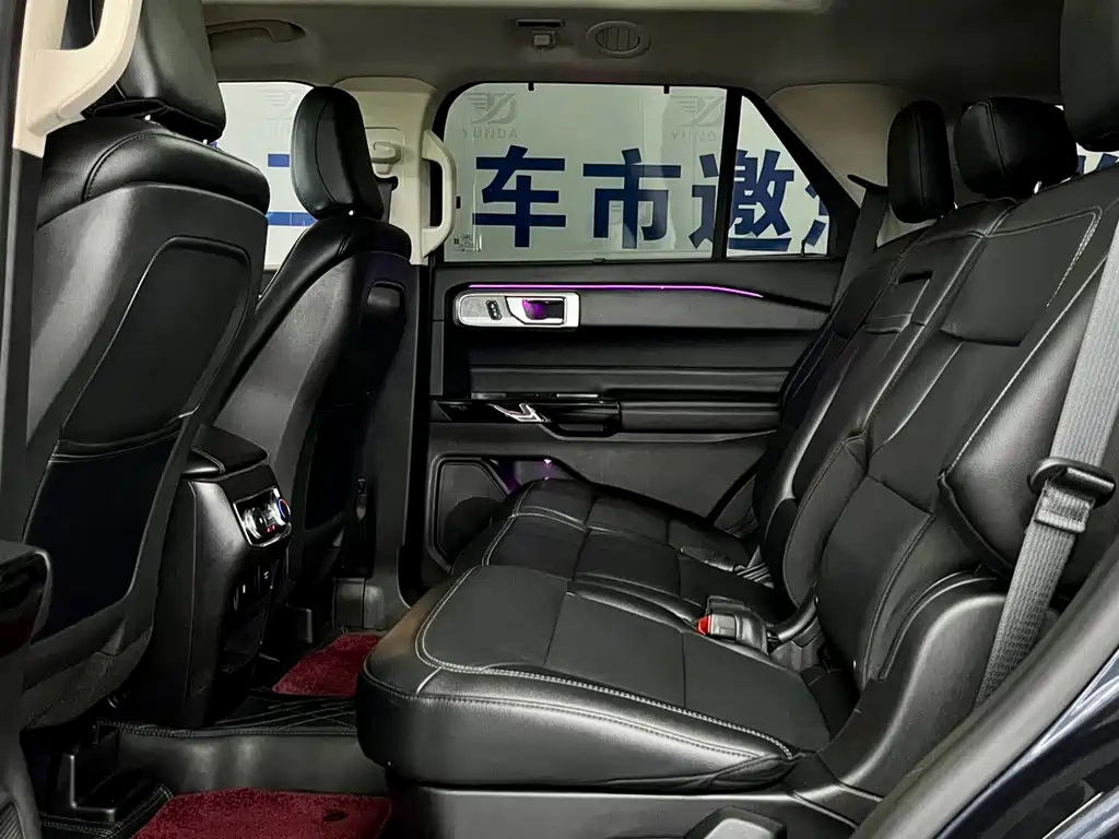 Ford Explorer 2021 — фото 13