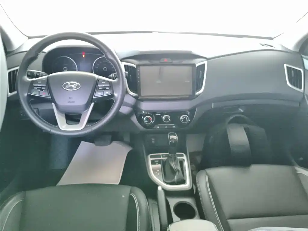 Hyundai ix25 2019 — фото 10