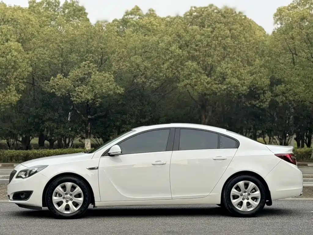 Buick Regal 2015 — фото 14