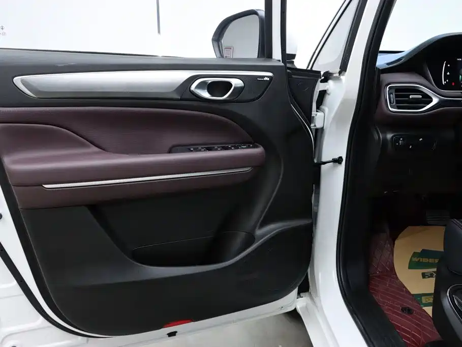 GAC Trumpchi M6 2025 — фото 14