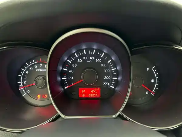 Kia K2 2015