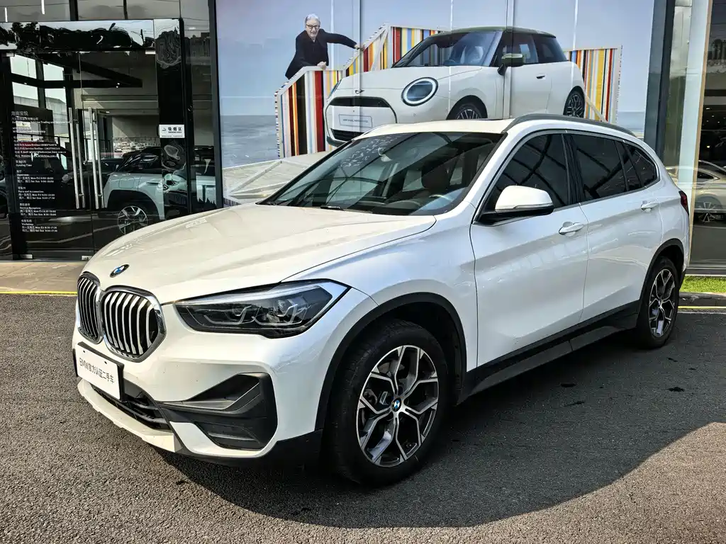 BMW X1 2021 — фото 1