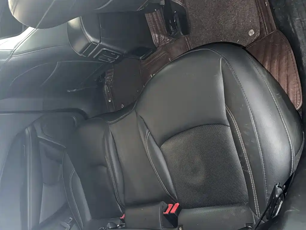 Jeep Compass 2018 — фото 13
