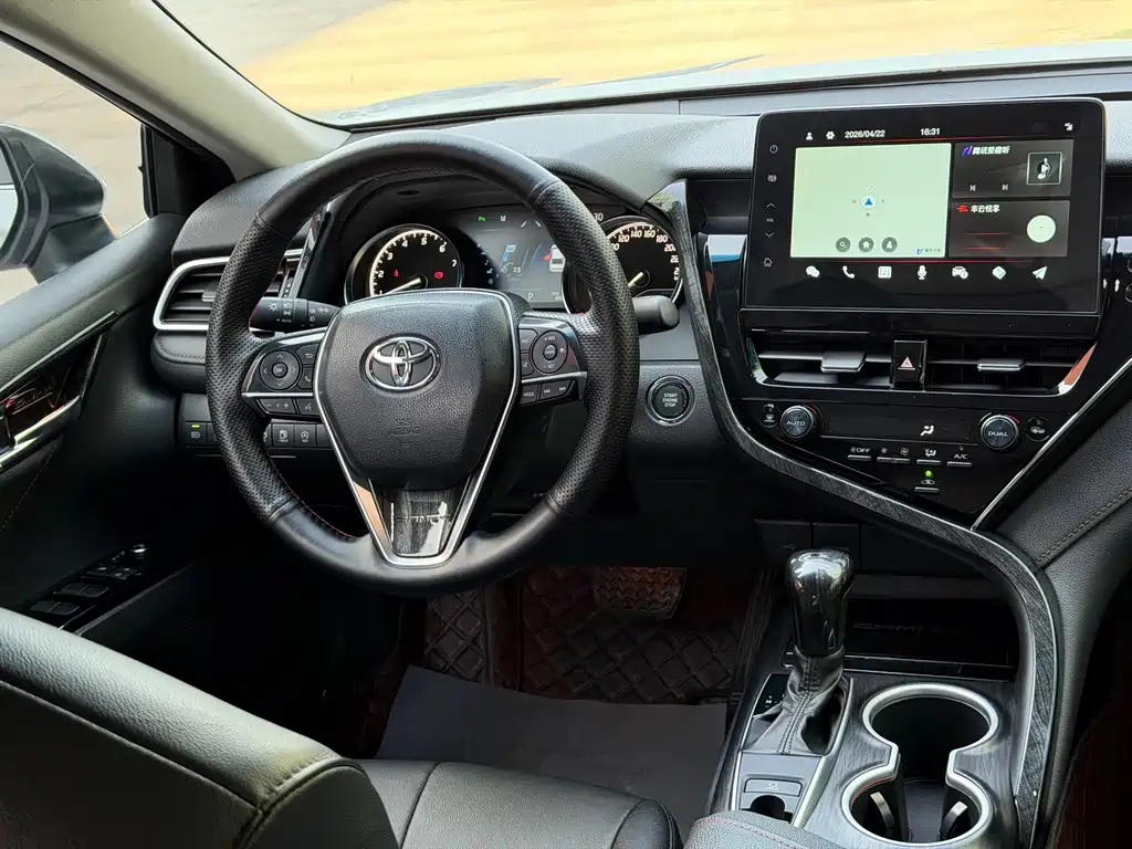 Toyota Camry 2021 — фото 4